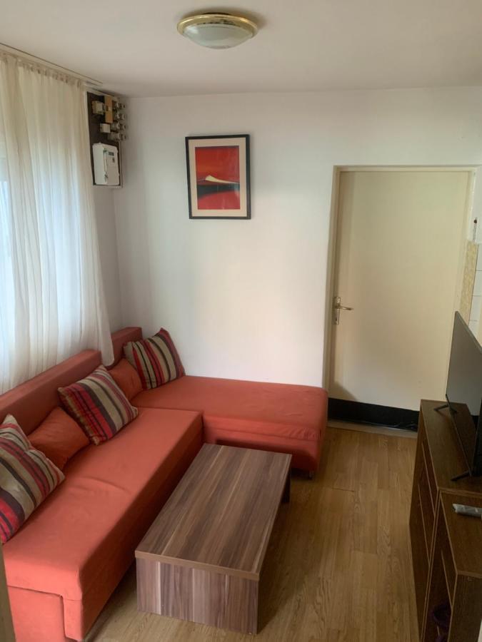 Cheerfull 2-Bedroom With Patio. Close To All Ameneties. Zagreb Luaran gambar